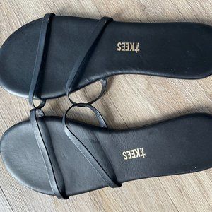 Tkees Gemma Black Slide